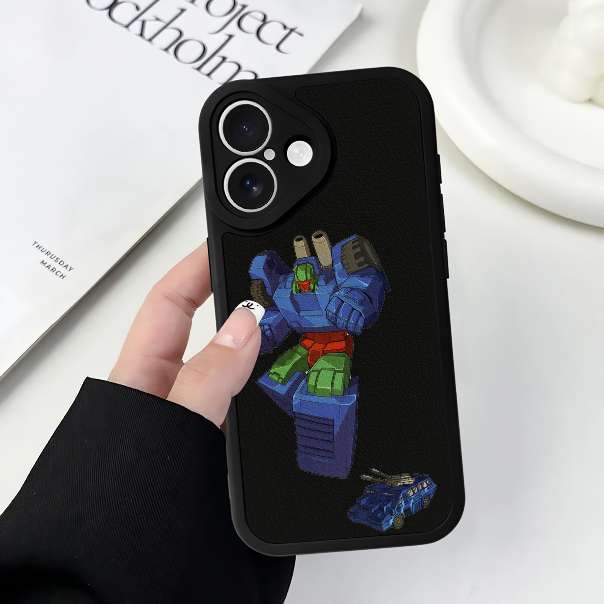 （画像用）  【iPhone 16シリーズ対応】シリコンスマホケース（レザー調） 材質：シリコン